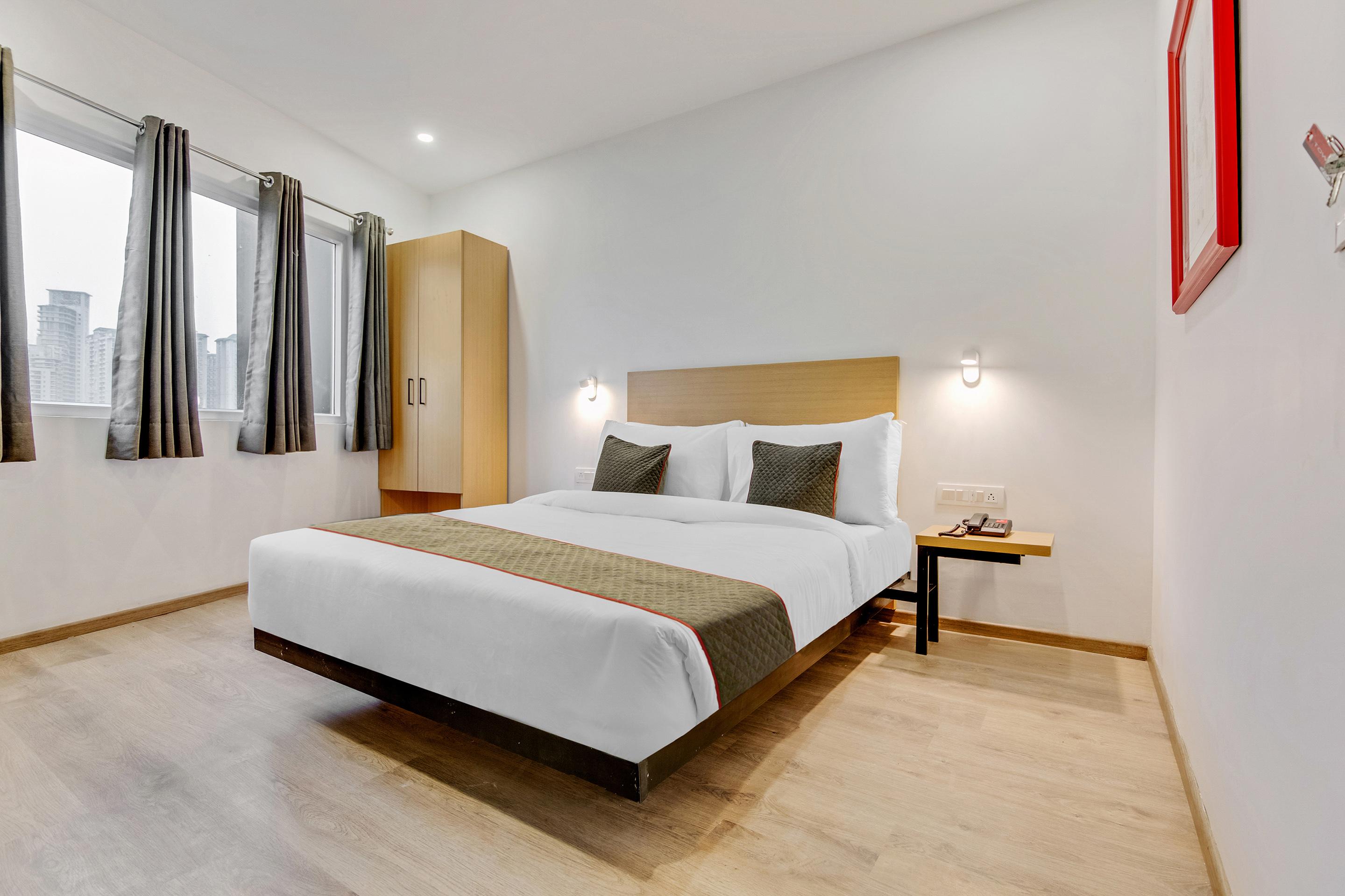 Townhouse Sector 49 Near Logix City Centre Noida Ngoại thất bức ảnh