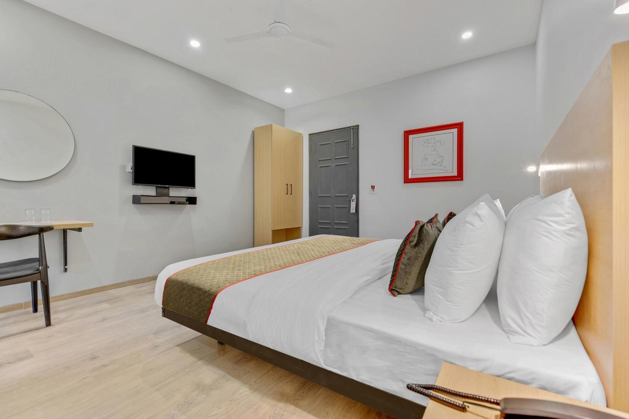 Townhouse Sector 49 Near Logix City Centre Noida Ngoại thất bức ảnh