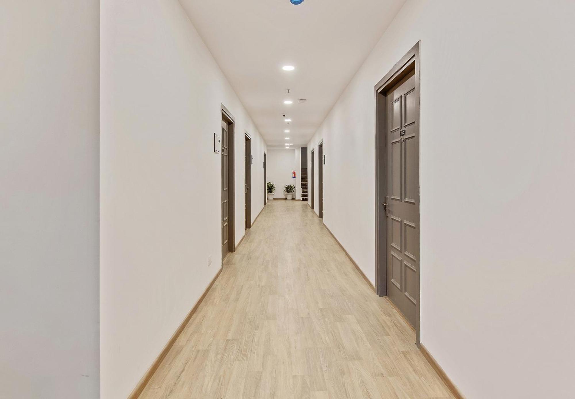 Townhouse Sector 49 Near Logix City Centre Noida Ngoại thất bức ảnh