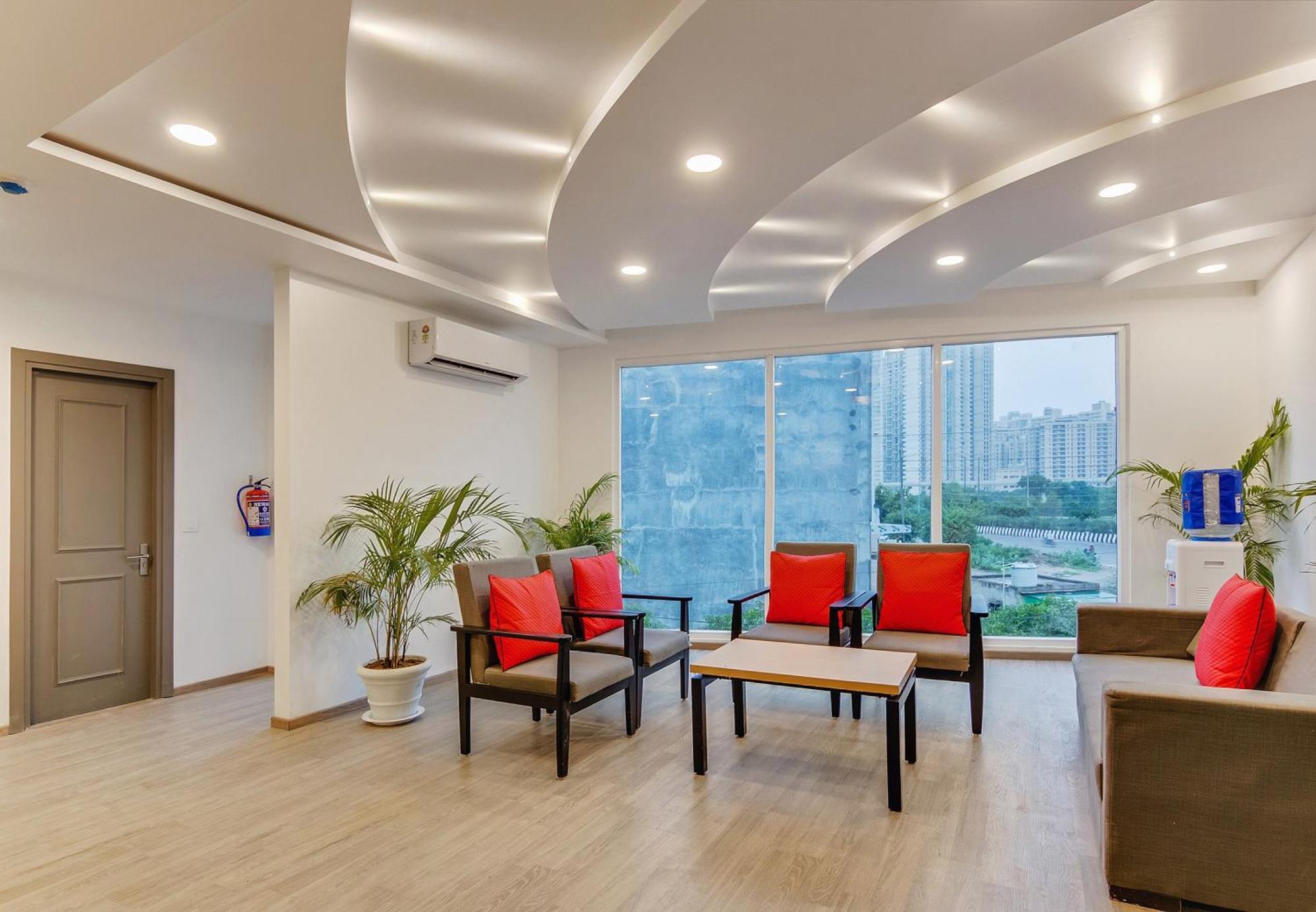 Townhouse Sector 49 Near Logix City Centre Noida Ngoại thất bức ảnh